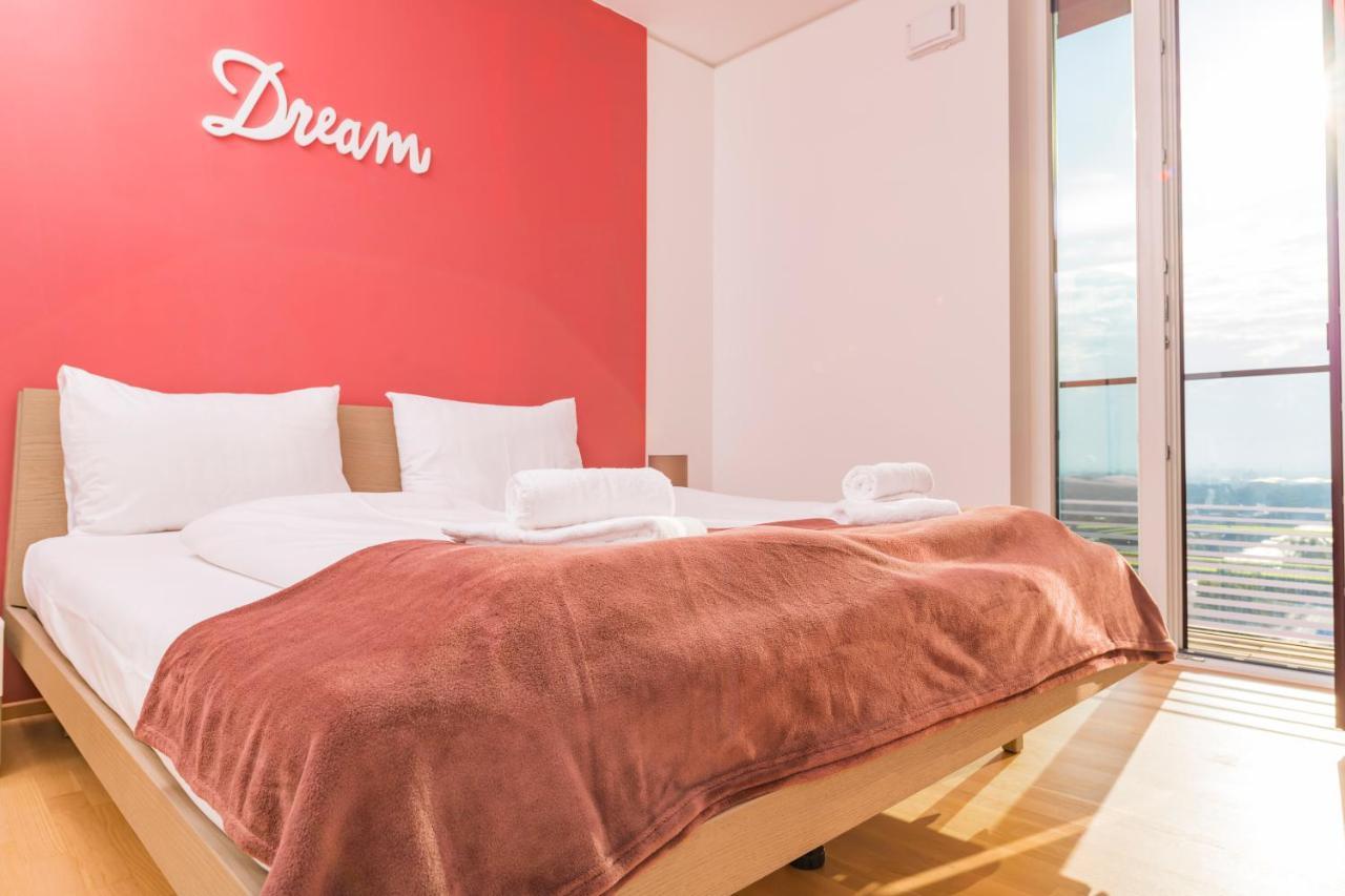 Triiiple Tower Dream Apartments With Rooftop-Summer-Pool Вена Экстерьер фото