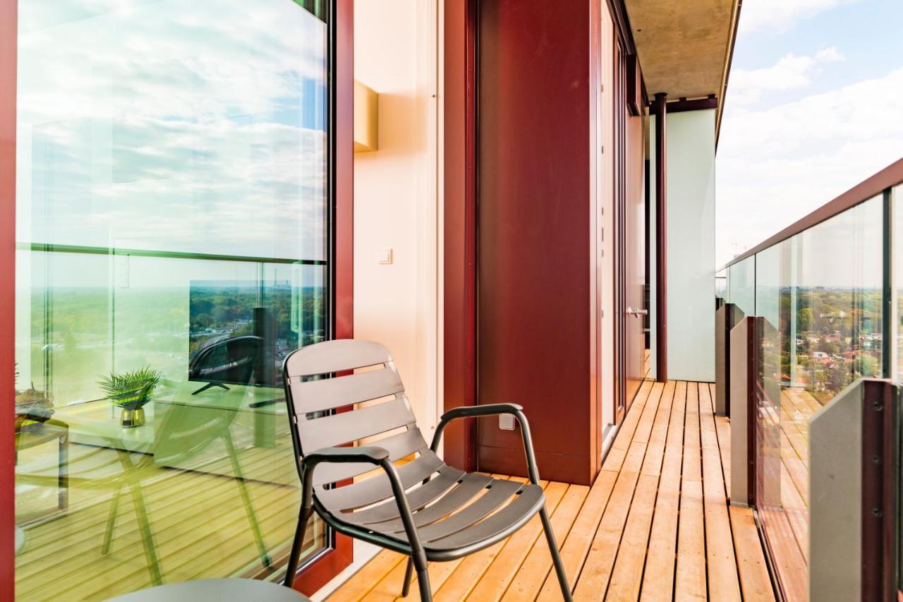 Triiiple Tower Dream Apartments With Rooftop-Summer-Pool Вена Экстерьер фото