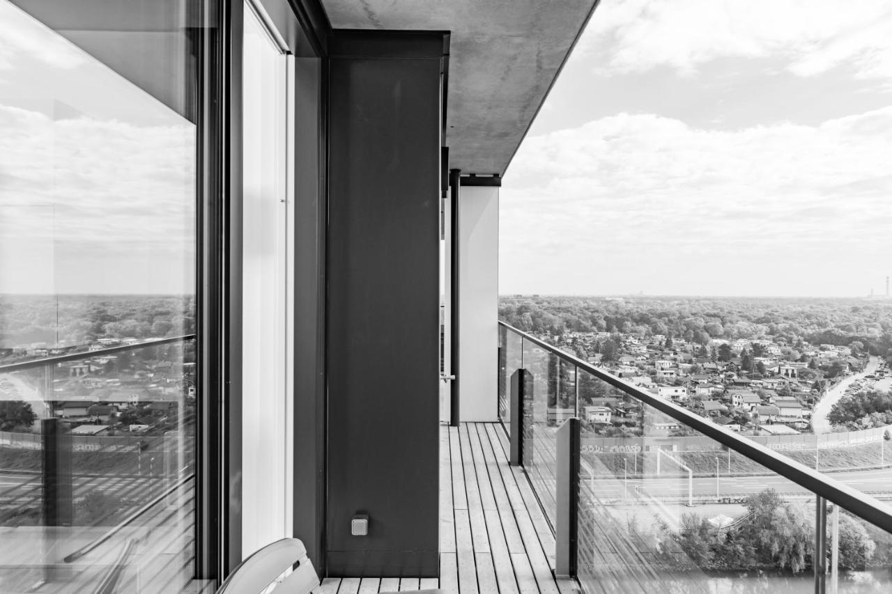 Triiiple Tower Dream Apartments With Rooftop-Summer-Pool Вена Экстерьер фото
