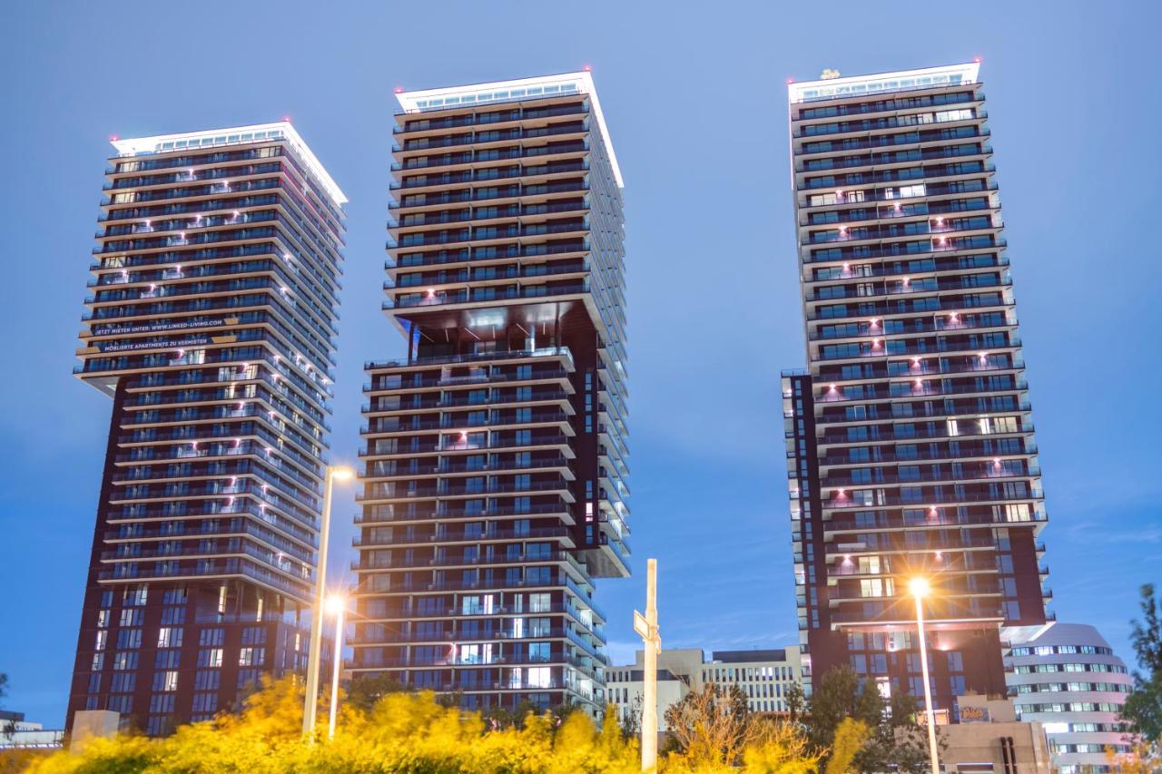 Triiiple Tower Dream Apartments With Rooftop-Summer-Pool Вена Экстерьер фото