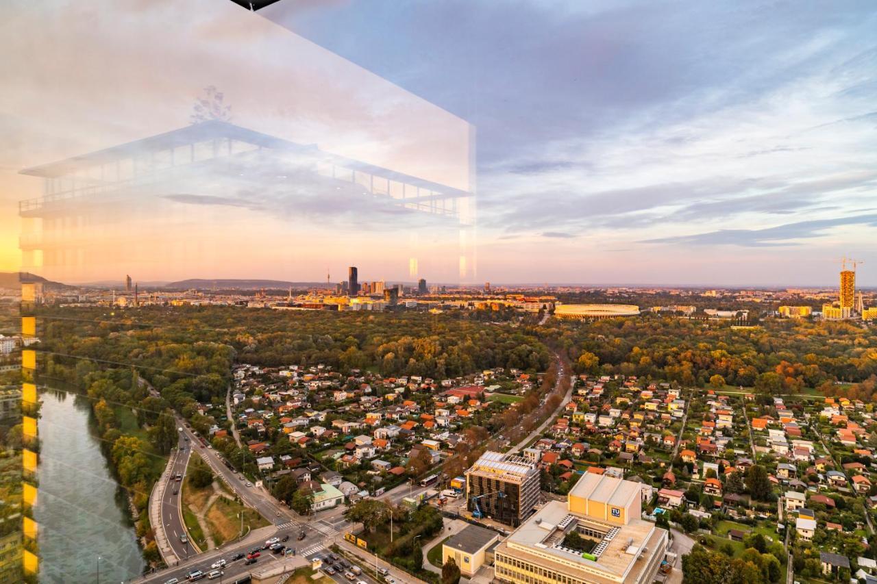 Triiiple Tower Dream Apartments With Rooftop-Summer-Pool Вена Экстерьер фото