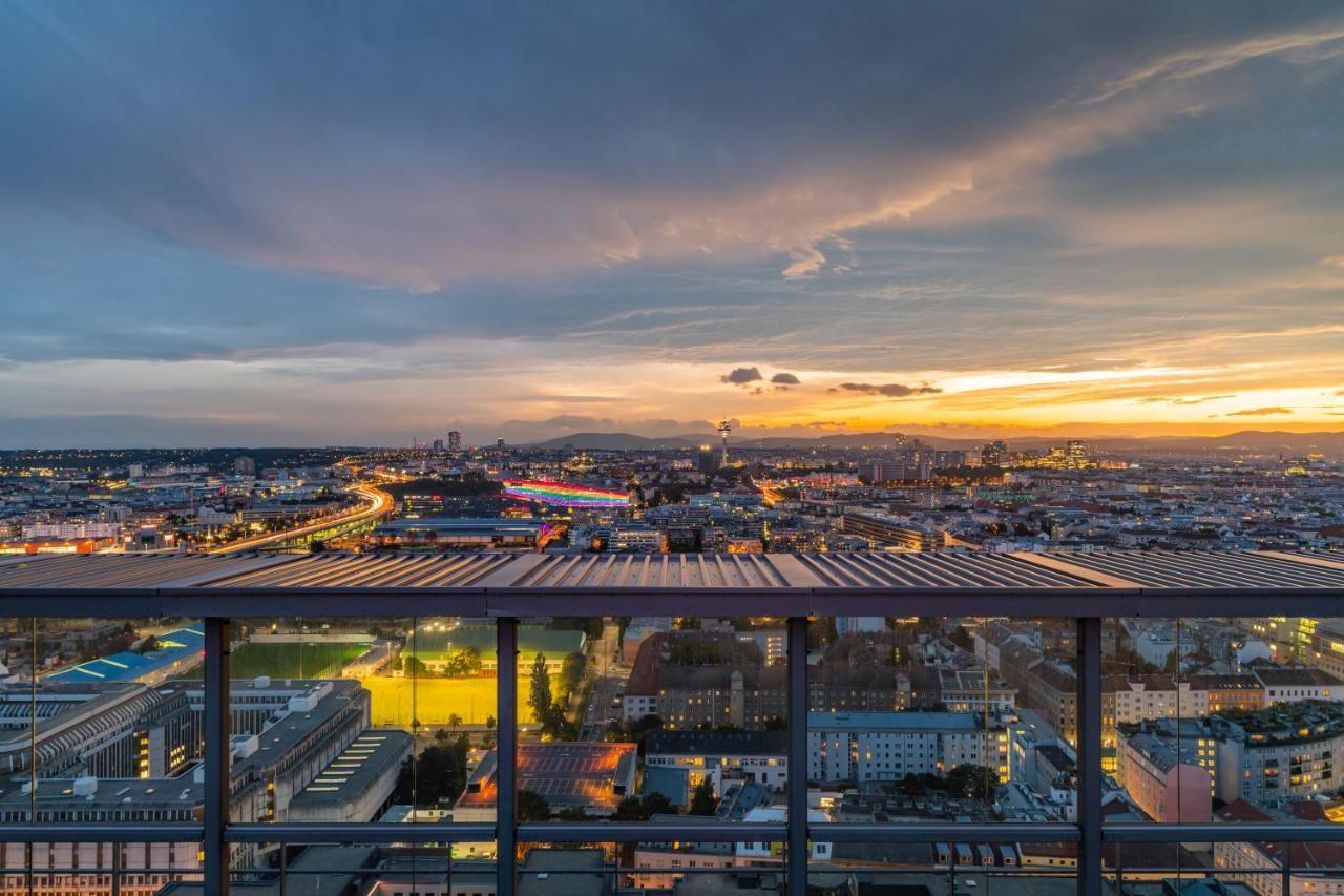 Triiiple Tower Dream Apartments With Rooftop-Summer-Pool Вена Экстерьер фото